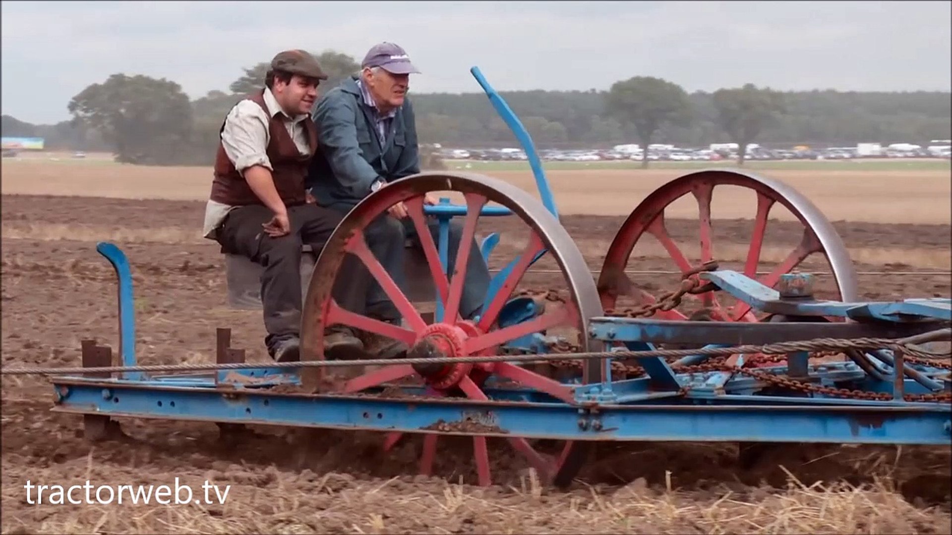 ⁣Antique agricultural machines 2