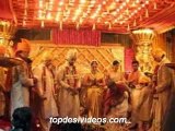 Abhishek Aishwarya Wedding New Pics - Aish Smiling and ...