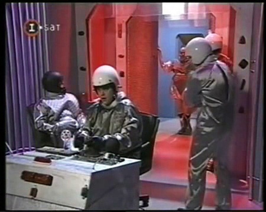 Cha Cha Cha - Astronautas - Alien fuma sorete y queda re loco_(360p)