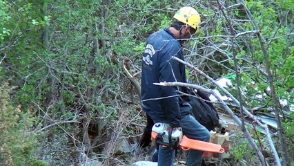 Accident mortel de Jausiers : les restes de la caravane accidentée hélitreuillés du col de Restefond