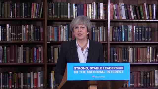 Conservadores y laboristas británicos están casi empatados en nuevo sondeo