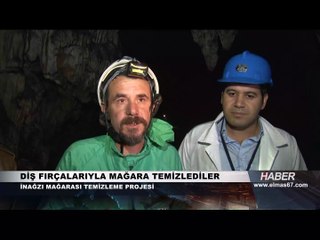 Farkındalık yaratmak için diş fırçalarıyla temizlediler...