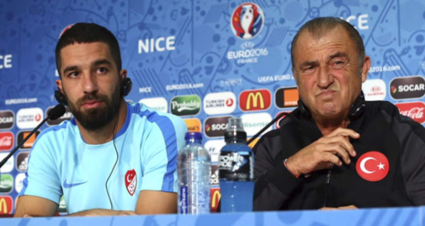 Fatih Terim, Gazeteciye Saldıran Arda Turan'ı Milli Takım Kampından Gönderdi