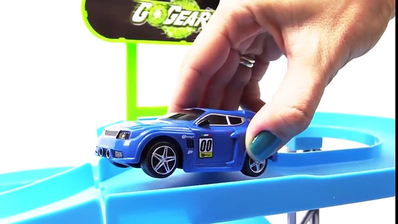 Kid's Toys - Bburago Toy Car Race Track & Racing Cars Slide_ Speedy & Blacky's Fuel Station & Garage