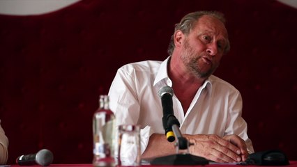 Benoit Poelvoorde présente le 5° Intime Festival