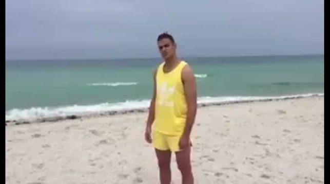 La nouvelle vidéo WTF d'Hatem Ben Arfa à la plage...