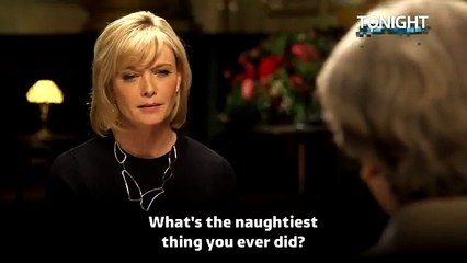 Theresa May ne comprend visiblement pas le sens du mot « coquine »