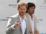 Public Royalty : Le prince Harry est irrésistible quand il joue au polo !