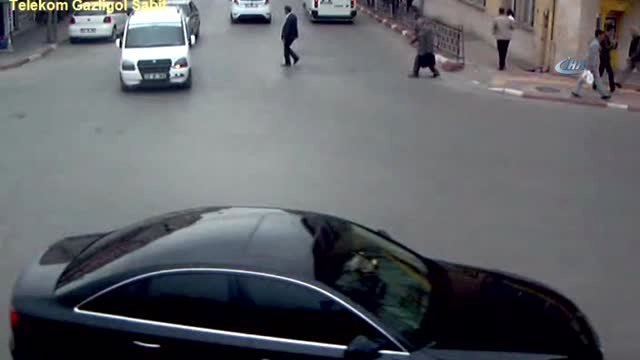 Dikkatsizlik ve Aşırı Hız Canlarına Mal Oluyordu...kazalar Kamerada