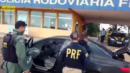 CARRO OFICIAL DA POLICIA FEDERAL FOI PRESO PELA PRF CARREGADO DE MACONHA
