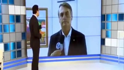 Repórter provoca Bolsonaro e passa vergonha