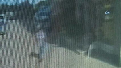 Arsız Hırsız Bisikleti Çaldı, Güvenlik Kamerasına Böyle El Salladı