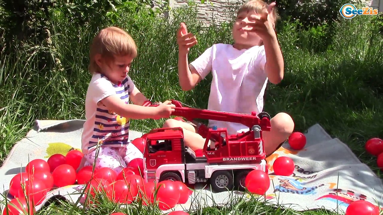 LEARN COLORS WITH CARS TOYS BRUDER | УЧИМ ЦВЕТА ВМЕСТЕ С МАШИНКАМИ БРУДЕР