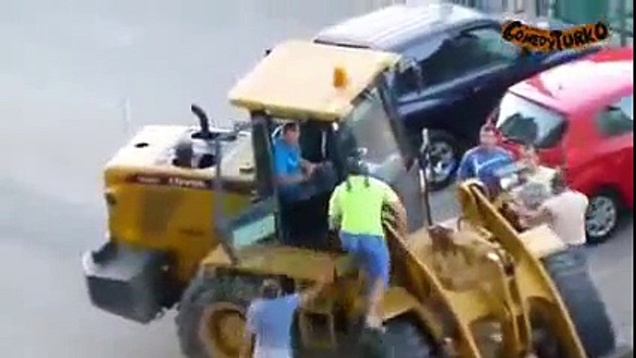 Sarhoş Kepçeci Komik kazalar Komik Videolar ComedyTurko