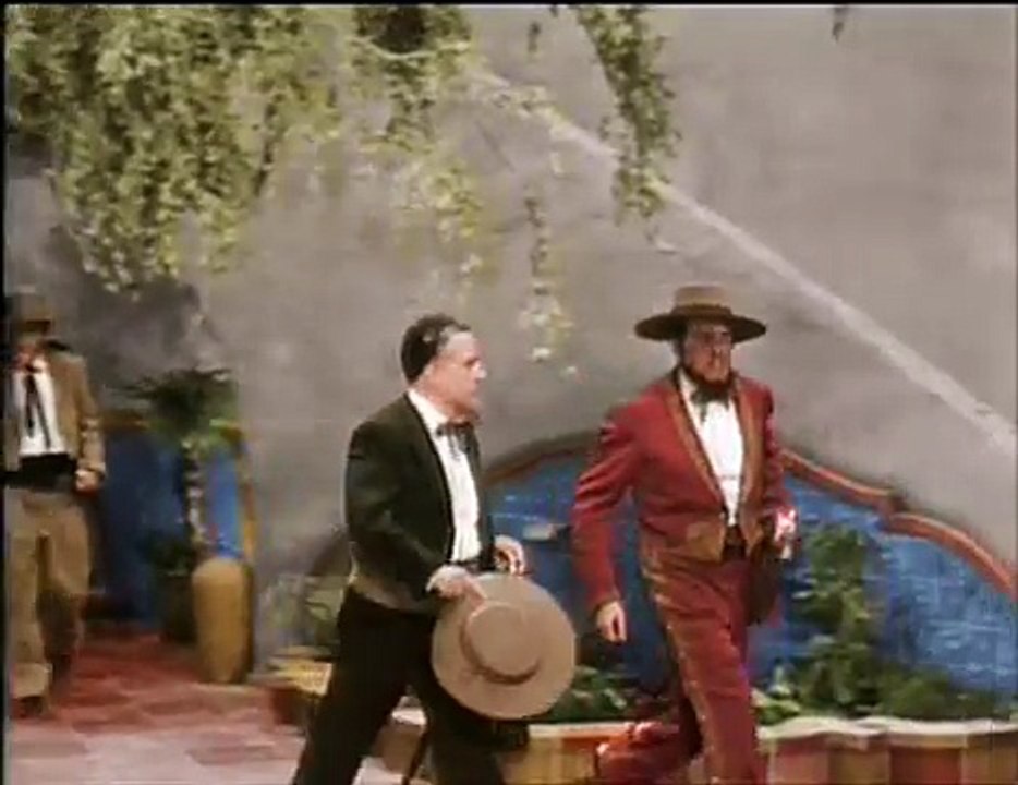 Monasterio tiende una trampa