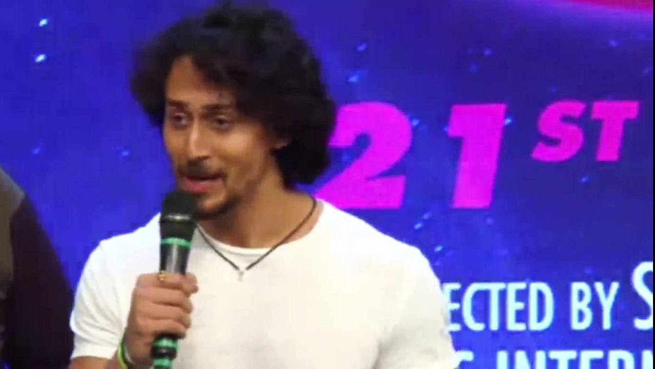 'Kapil Sir Toh Baap Hai' - Tiger Shroff Supoorts Kapil Sharma Over Sunil Grover