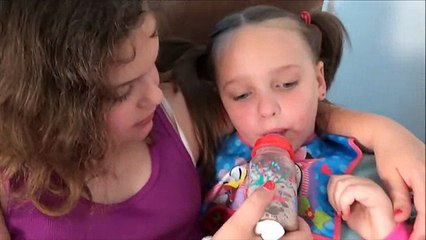 [ Bad Baby Victoria FC #32] Baby Annabelle Spits Up Food On Victoria Toy Freak Style Rex Dinosaur