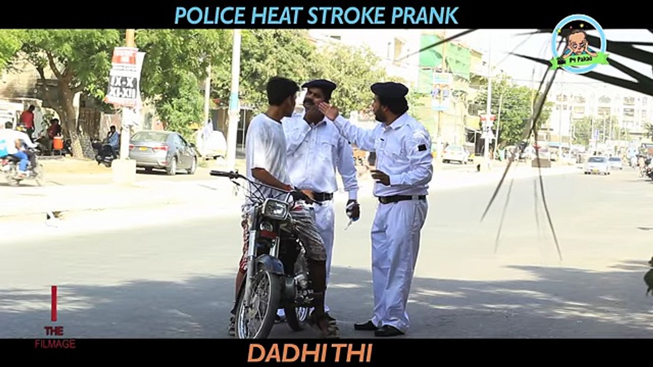 - Police Heat Stroke Prank - By Nadir Ali & Asim Sanata in P4 Pakao
