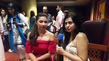 Mahira Khan trying to speak Arabic