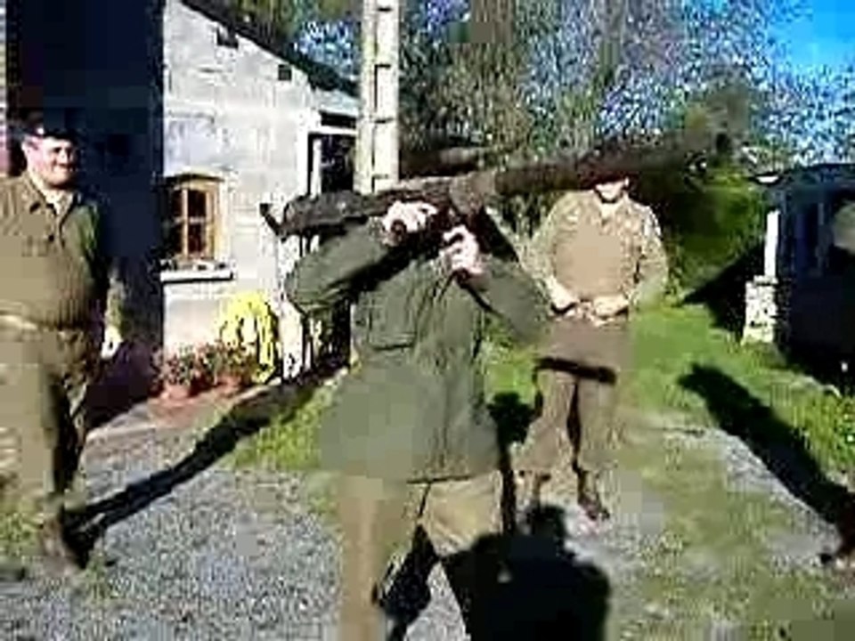 Essay d'un tir à blanc d'un canon sans recul