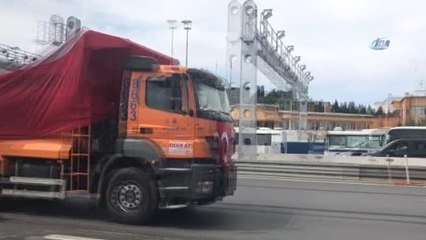 15 Temmuz'un Sembollerinden Kamyonlar, 15 Temmuz Şehitler Köprüsü'nden Geçti