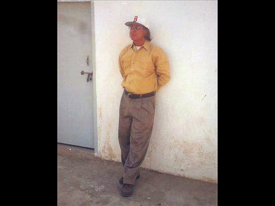 sata sata ke hamein ashkbar kartee hein karaoke sung by A Javaid