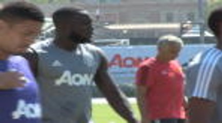 Tải video: Lukaku and Lindelof are 'lucky' to be at United - Mourinho