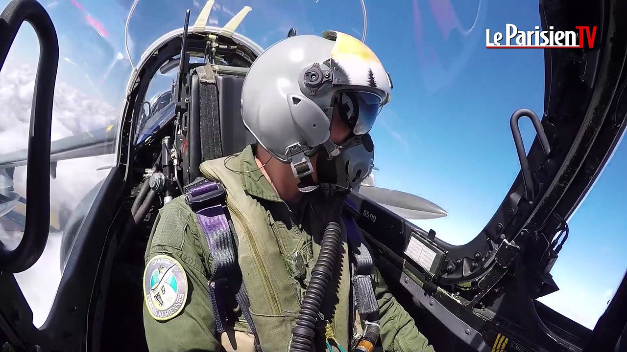 Revivez le défilé aérien du 14 juillet à bord d'un Alpha Jet
