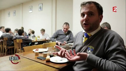 "13h15". De nombreux catholiques n’hésitent plus à affirmer leur foi