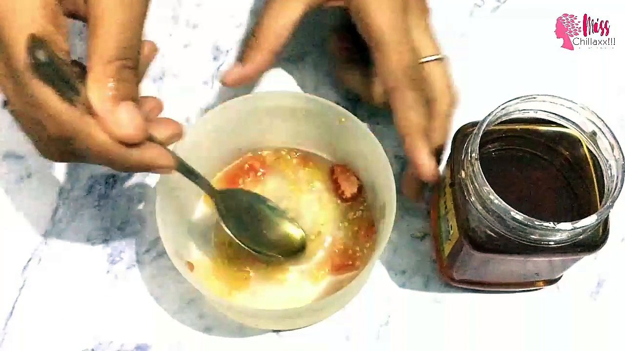 Natural Remadies - Tomato Face Pack at Home