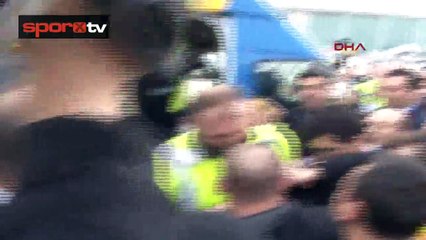 Büyük coşkuyla gelen Sneijder, sessiz sedasız döndü