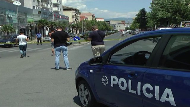 ATENTAT NE QENDER TE SHKODRES, TRE TE PLAGOSUR NGA PLUMBAT, MES TYRE EDHE NJE VAJZE LAJM