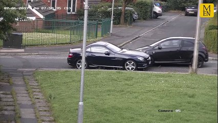 Un délit de fuite détruisant la voiture de rêve d'un analyste commercial !!