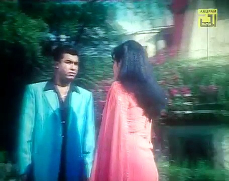 ভালবাসতে গিয়ে আমি  দুই বধু এক স্বামী  Bhalobashte Giye Ami। Movie Song-Shabnur, Manna, Moushumi(360p)