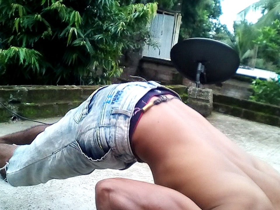 amazing bodybuilding workout at home ,just 2 minits exercise,is not a gym