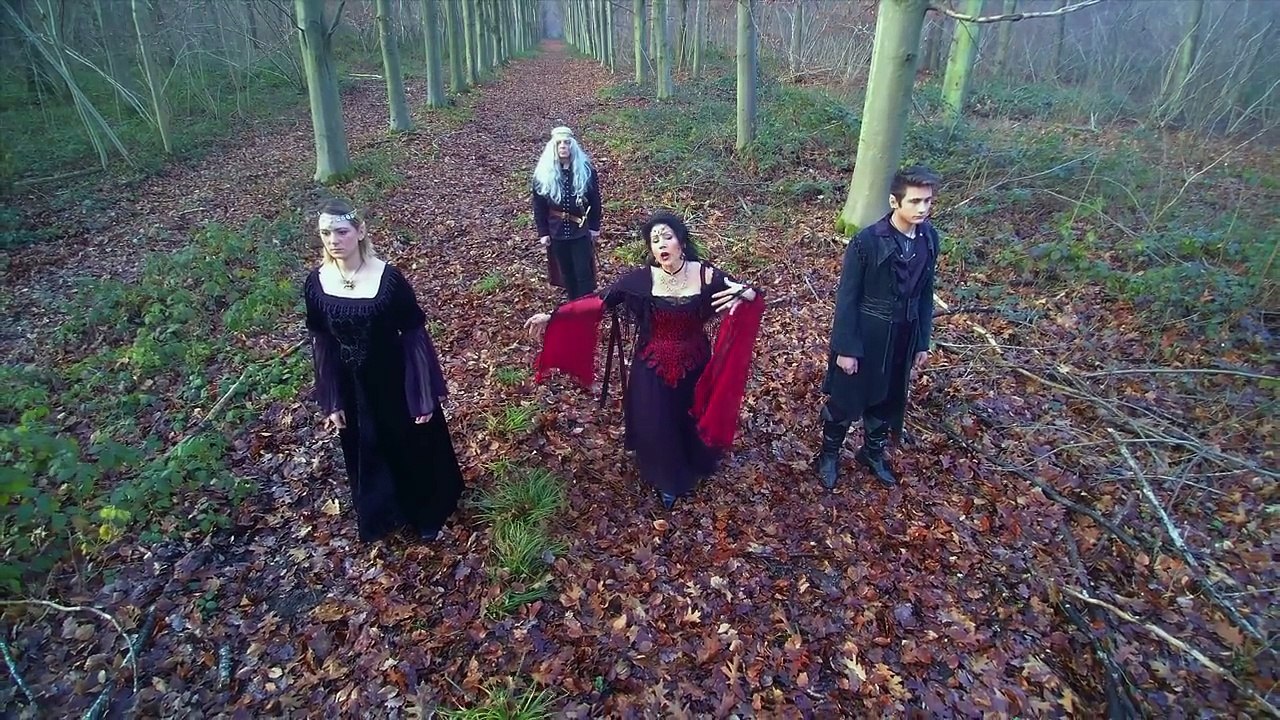 MADFEET   En Dehors du Temps