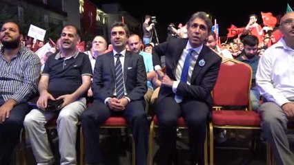 Ünlü Oyuncu Necati Şaşmaz Demokrasi Nöbetinde