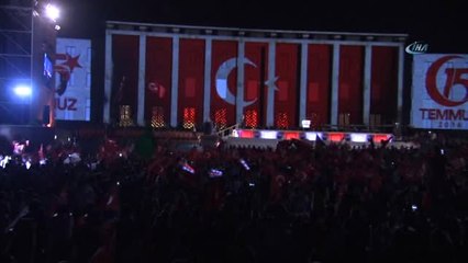 Başkent'te Dev Türk Bayrağı Eşliğinde "Milli İrade'ye Saygı Yürüyüşü"