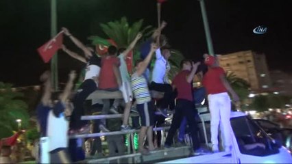 Hatay Valisi Erdal Ata: "15 Temmuz'u Kara Bir Gün Olarak Değil, Türkiye'nin Aydınlık Geleceğinin...