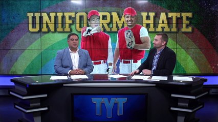 Mike Huckabee Calls Lindsey Graham Gay