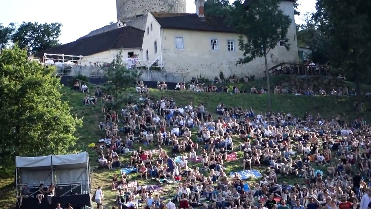 Glen Hansard Astral Weeks (Van Morrison cover) Burg Clam, Austria