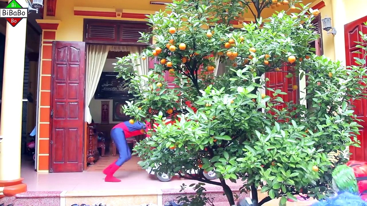 Et homme chauve-souris Bonbons des voitures gelé fille ponton homme araignée jouets contre Elsa w joker superman