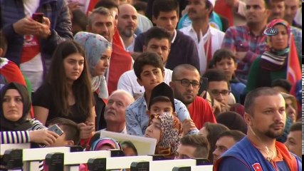 Erdoğan: “Yarınki MGK Toplantısında OHAL’in Uzatılmasını Talep Edeceğiz”