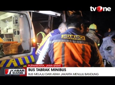 Bus Tabrak Minibus hingga Terbakar Hangus, Satu Orang Tewas