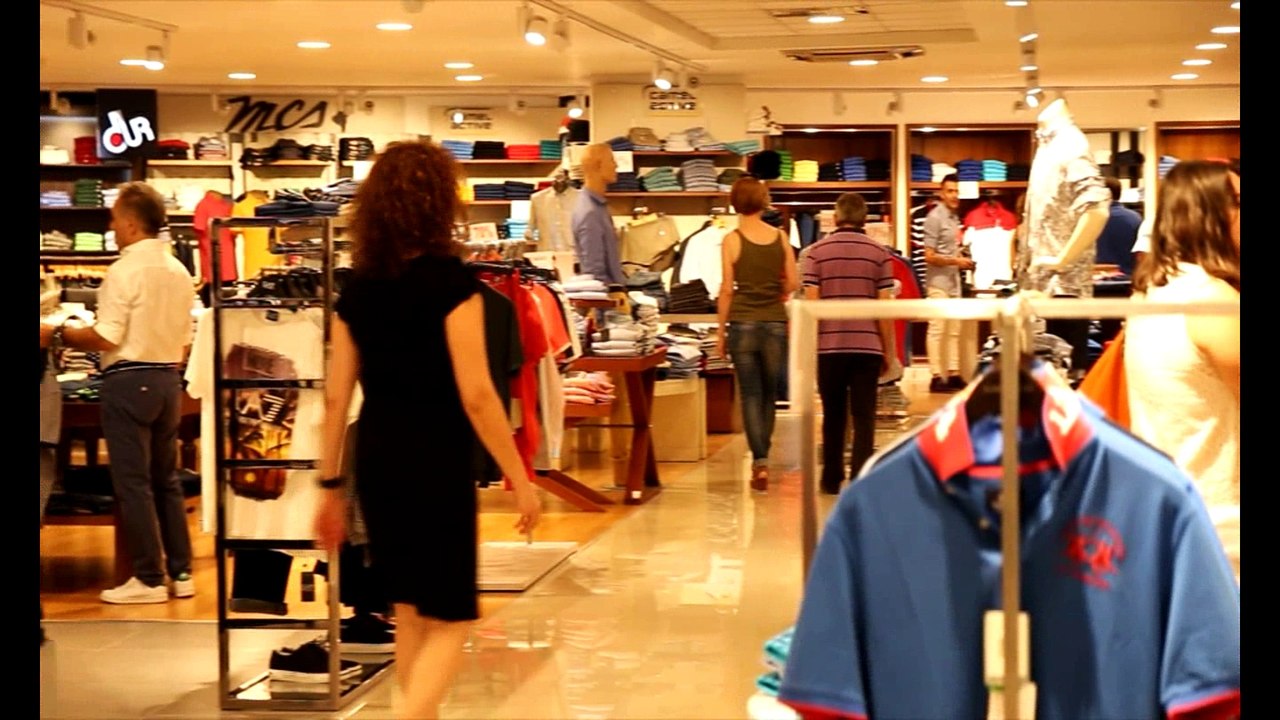 Λίγα τα ανοιχτά καταστήματα στη Λαμία. Κατάληψη από τους εμποροϋπαλλήλους