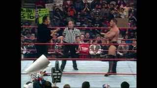 Stone Cold Stuns Shamrock and The Rock (Raw 01.05.1998)