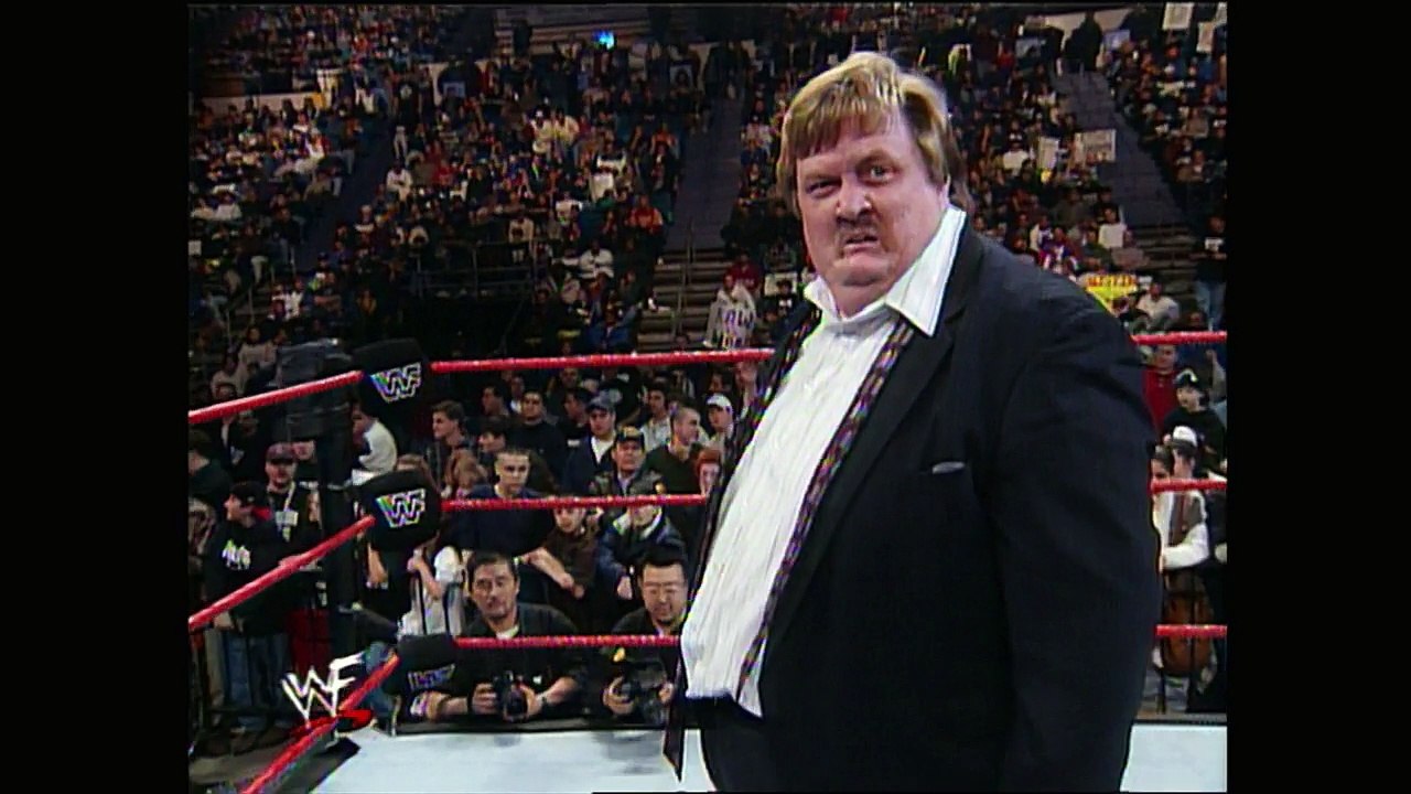 Stone Cold Stunned Mark Henry Backstage (Raw 01.05.1998)