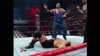DX Attacks Owen During His Match With Savio Vega (Raw 01.05.1998)