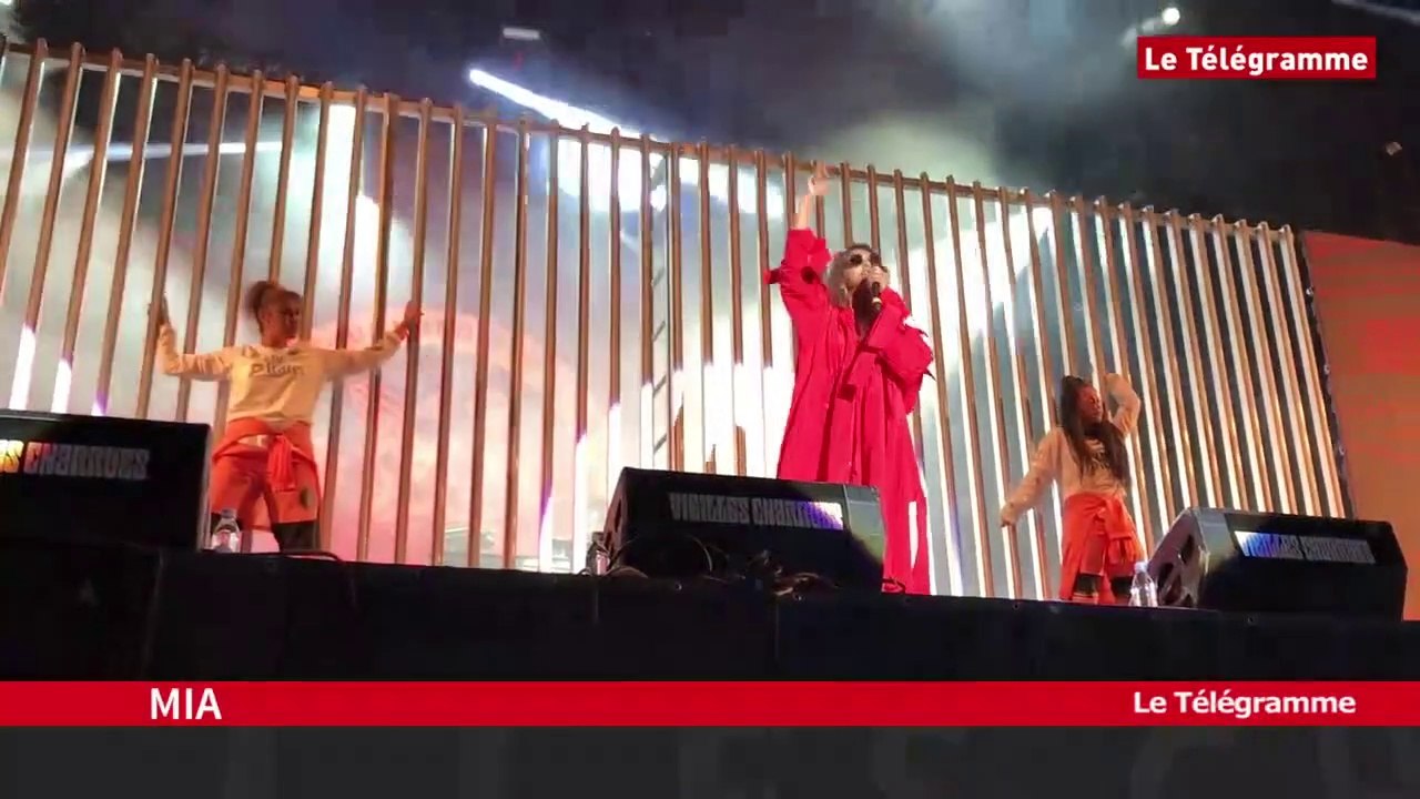 Vieilles Charrues. Une journée explosive avec Jean Michel Jarre et M.I.A.