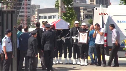 Şehit Polis Memuru Battal Yıldız Için Tuzla Ilçe Emniyet Müdürlüğü'nde Tören